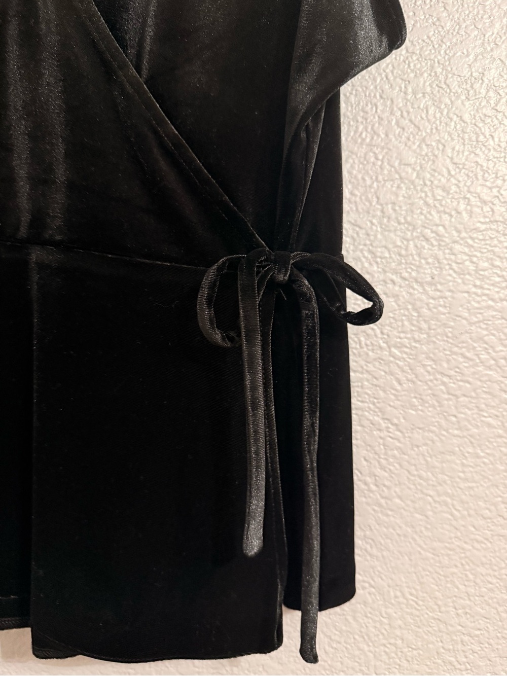 Banana Republic Black Velvet Wrap Top - Picture 2 of 8